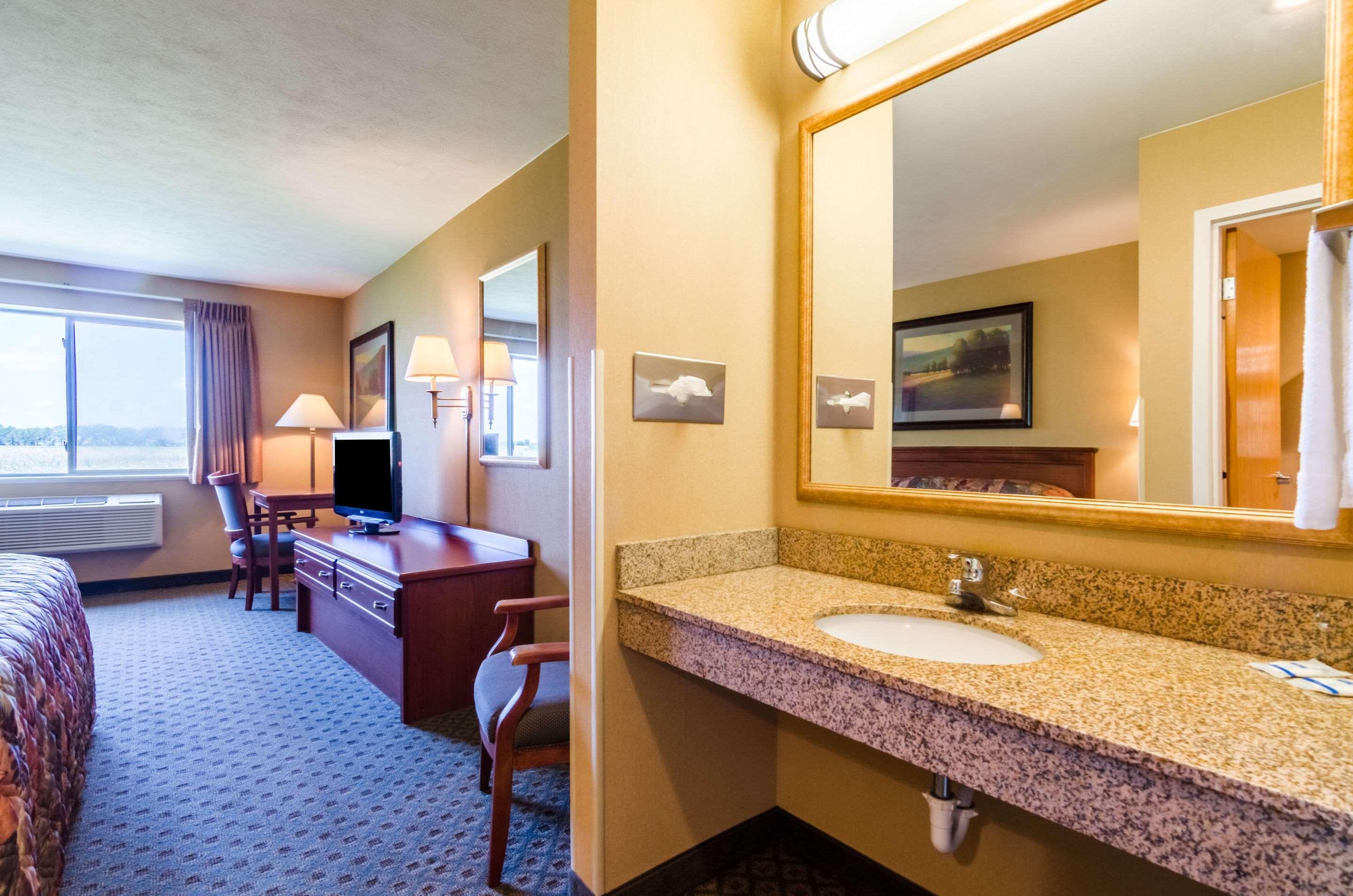 Hotel Super 8 By Wyndham Cozad Extérieur photo
